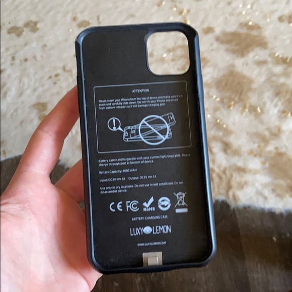 luxy lemon charging case. 11 pro max case - Picture 2 of 2